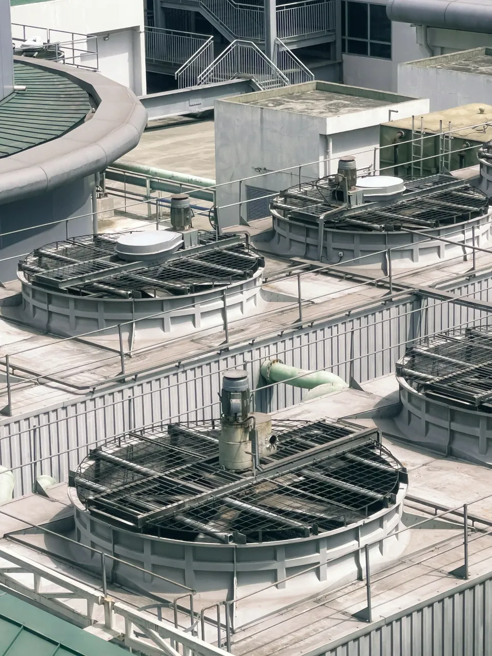 Cooling Tower (หอหล่อเย็น)